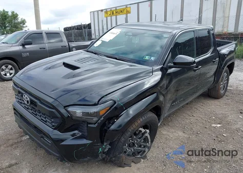 2025 Toyota Tacoma Trd Sport 4Wd z USA, uszkodzony, nr VIN 3TMLB5JN2SM107985
